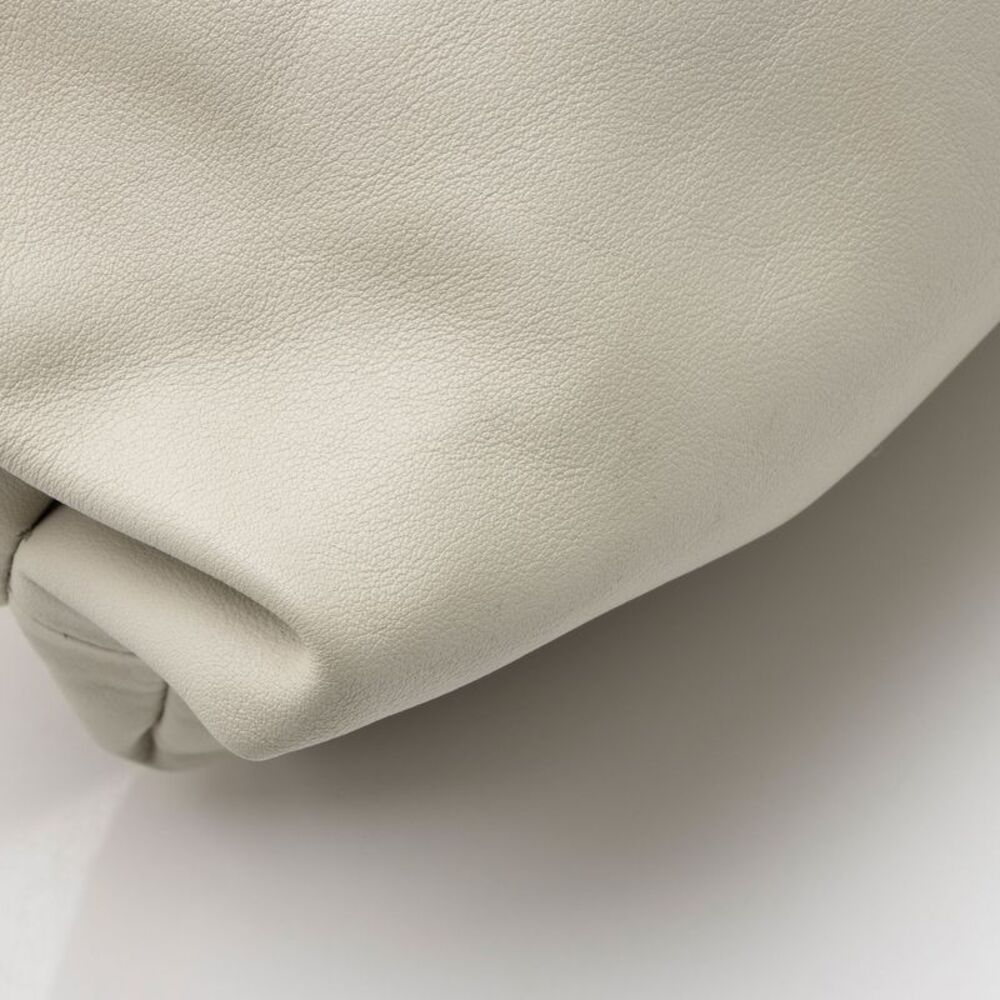 Bottega Veneta Calfskin The Chain Pouch - Picture 9 of 14